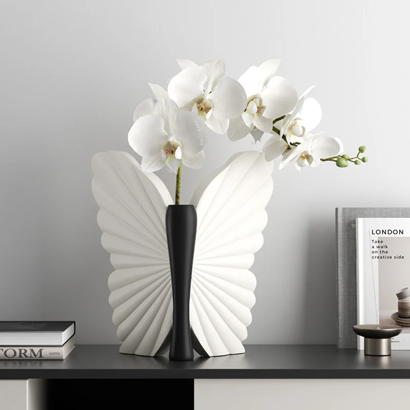 Modern Art Deco Resin Butterfly-shaped Table Decor For Living Room & Bedroom