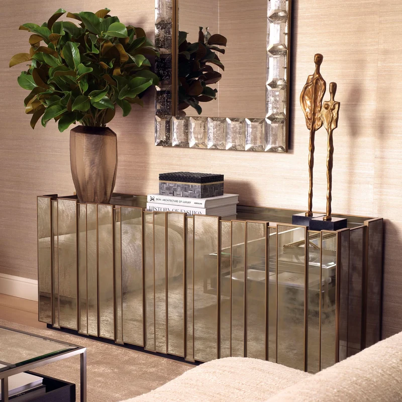 Eichholtz Sideboard Nottingham – Gebürstetes Messing & Antikspiegelglas