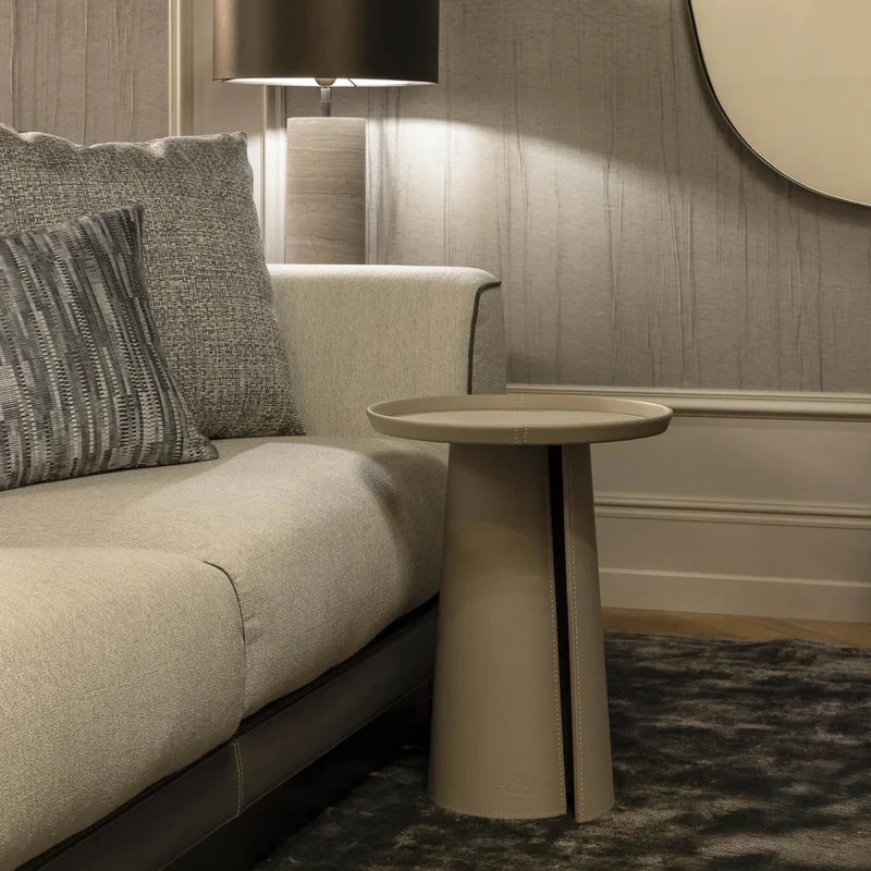 The Grand BELLAGIO Beistelltisch Rund – Craie / Greige