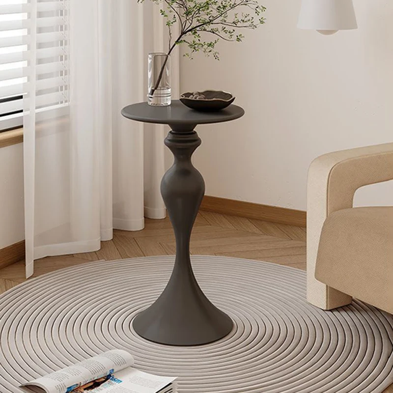 Contemporary Scandinavian Iron Round Gourd-Shaped Side Table 1-Tier For Living Room