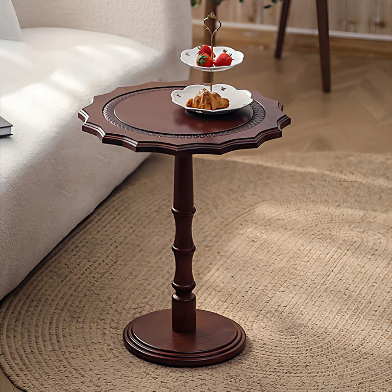 Traditional European Solid North American Red Oak Round Side Table With Wavy Carved Edge For Living Room
