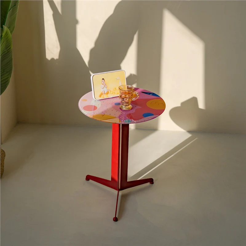 Modern Creative Round Carbon Steel Glass Side Table 3-Leg For Living Room