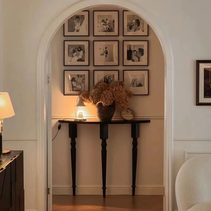 Traditional French Half-Circle Pine Wood Console Table For Entryways