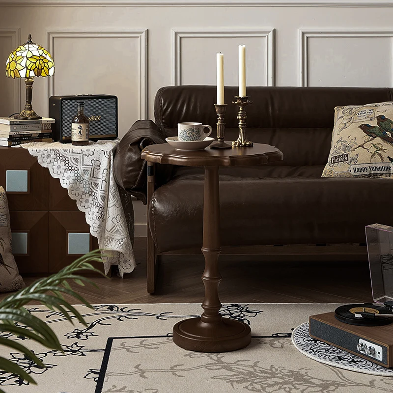Traditional French Birch Wood Carved Round Coffee Table With 1-Tray For Living Room