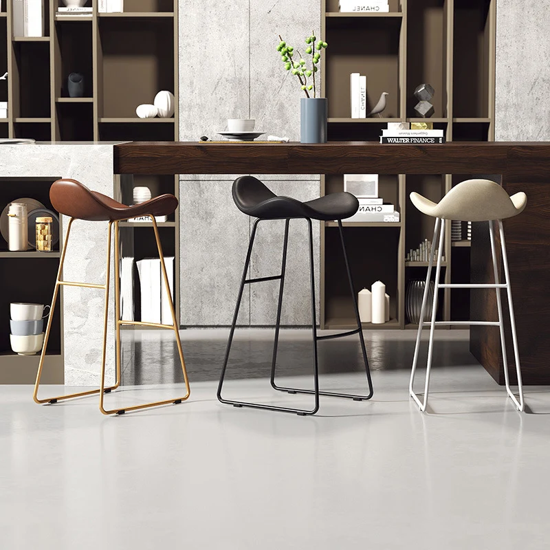 Contemporary Scandinavian Cat Scratch Leather Iron Triangle Bar Stool With Backrest And Footrest For Kitchen & Bar
