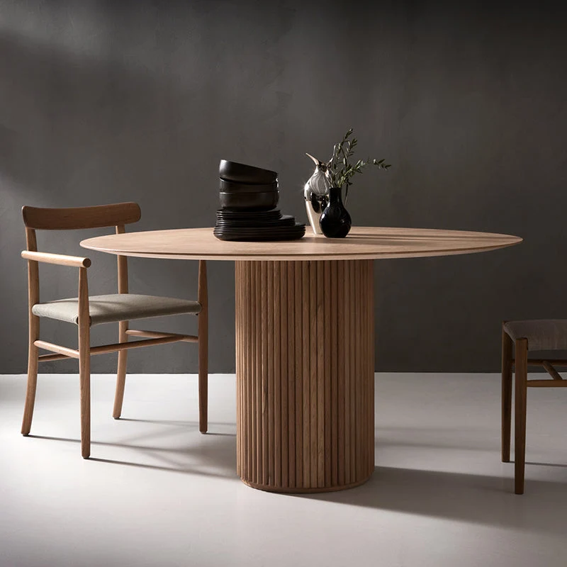 Modern Natural Pedestal Dining Table Round Solid Wood Dining Site Table