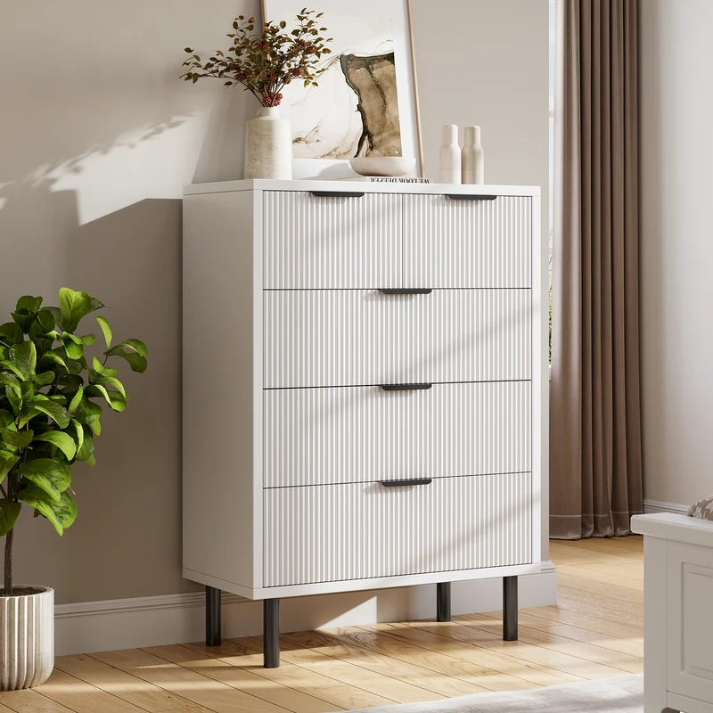 Garvee Kommode mit 5 Schubladen, modernes Rillendesign, stabile Metallbeine, für Schlafzimmer und Wohnzimmer, Weiß