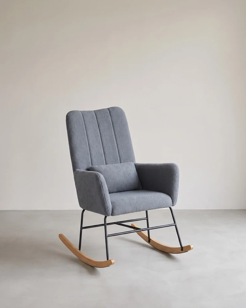 Schaukelstuhl – Bequemer Sessel mit Fleece-Polsterung