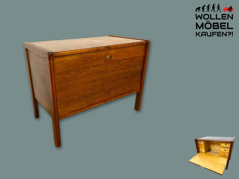 Hochwertige und gut erhaltene beidseitige 50er Jahre Kommode I Vollholz in Walnuss mit 2 Klappen & Schubladen
