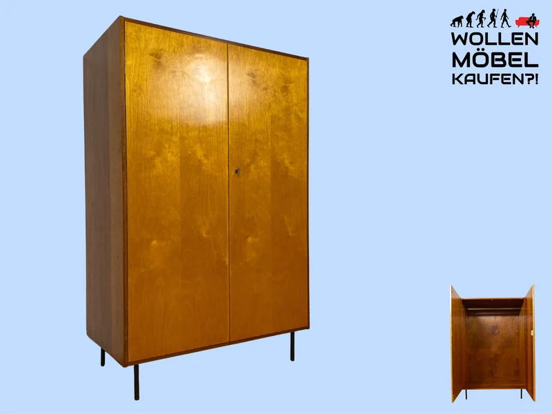 Freundlicher heller Mid-Century Kleiderschrank aus 1963 mit Kleiderstange I Schrank Schlafzimmerschrank Flurschrank Garderobe Garderobenschrank Wardrobe Vintage Retro VEB I