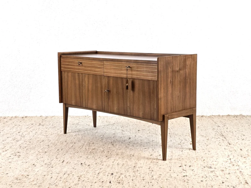MID CENTURY SIDEBOARD nuss holz 1950er vintage kommode tv board low