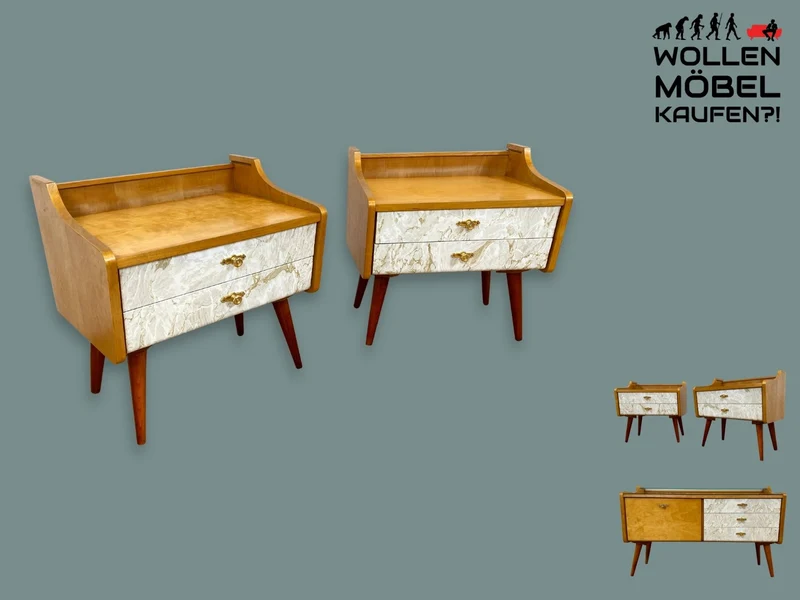 WMK I 1/2 Formschöner heller Mid-Century Nachttisch mit Schubladen und Messinggriffen