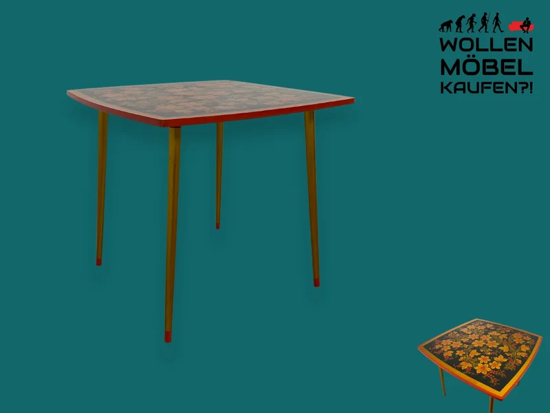 WMK # Freundlicher und gut erhaltener Mid-Century Couchtisch im Chochloma Stil handbemalter Oberfläche & konischen Füßen
