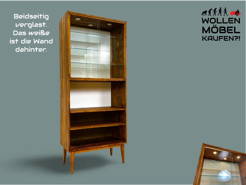 WMK I Außergewöhnliche Mid-Century Vitrine aus Kiefernholz mit Glasböden und Beleuchtung