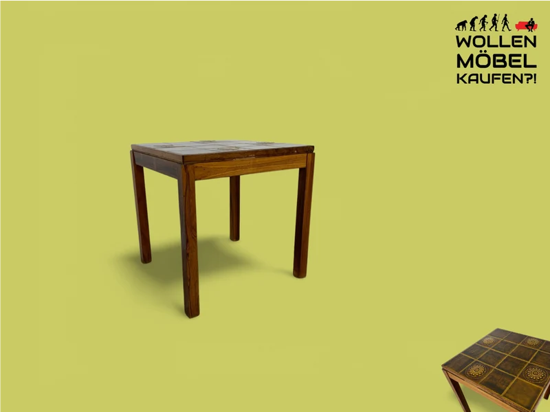 WMK Schöner und gut erhaltener skandinavischer Couchtisch aus edlem Palisander mit kunstvoll gestalteten Fliesen