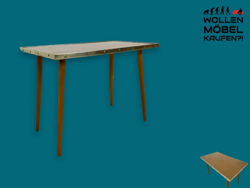 WMK Sehr schicker & gut erhaltener DDR Couchtisch aus 1972 mit pflegeleichter Rasopalplatte, konischen Tischbeinen und Alu-Umrandung