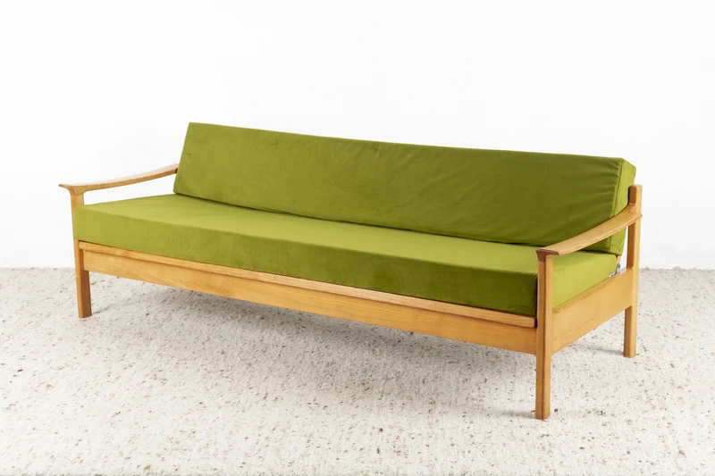 Vintage Sofa Schlafsofa Ausklappbar Holzgestell Polster Grün Samt Mid Century Couch Gästebett