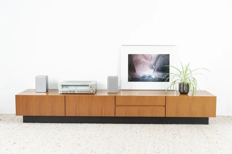 Nussbaum Schubladen Lowboard Sideboard